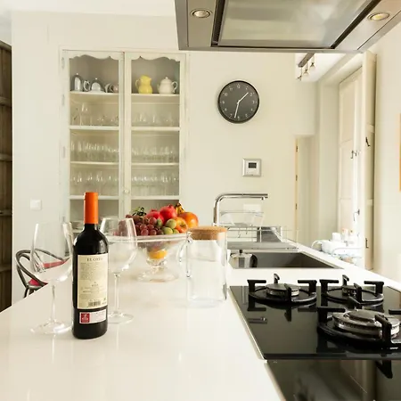 Casa Boutique San Bernardo, Con Jacuzzi Y Parking. Siviglia