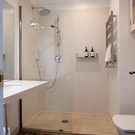 Casa Boutique San Bernardo, Con Jacuzzi Y Parking. Appartamento Siviglia